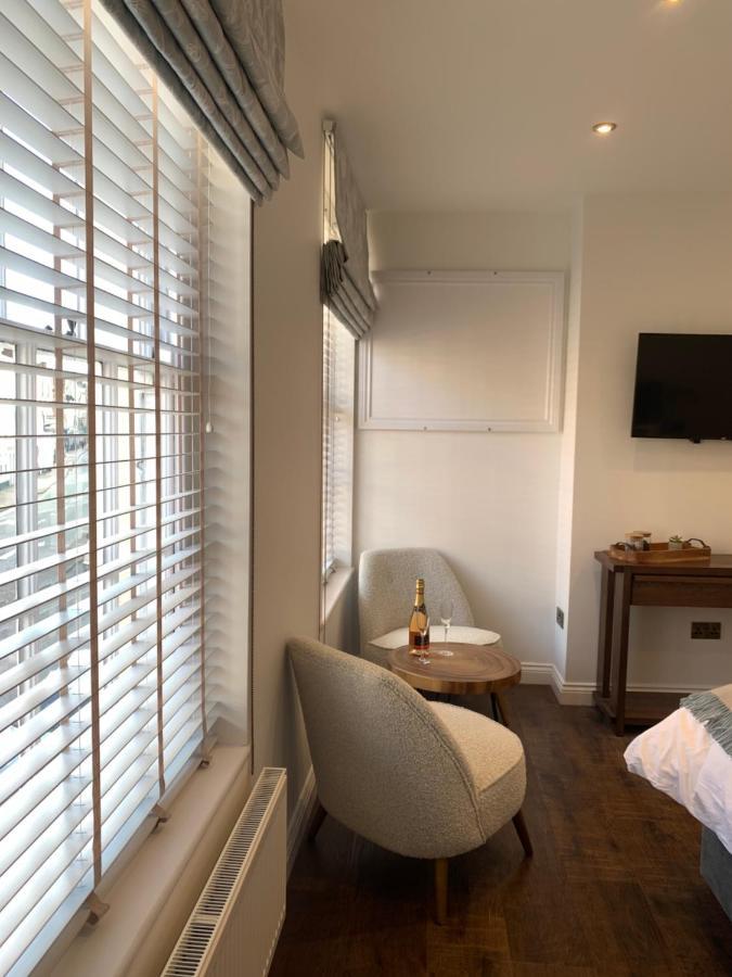 Upstairs At 33 - Self Check In Boutique Accommodation In Worcester Centre מראה חיצוני תמונה